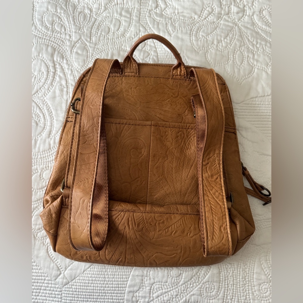 American Leather Co embossed leather backpack - Picture 5 of 11